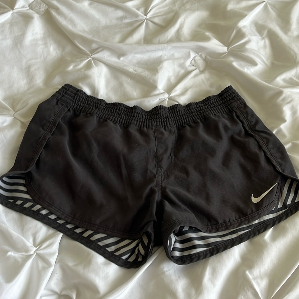 Nike Water Resistant Reversible short xs
